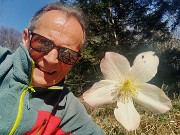 01 Festa di fiori sul  percorso al Monte Molinasco